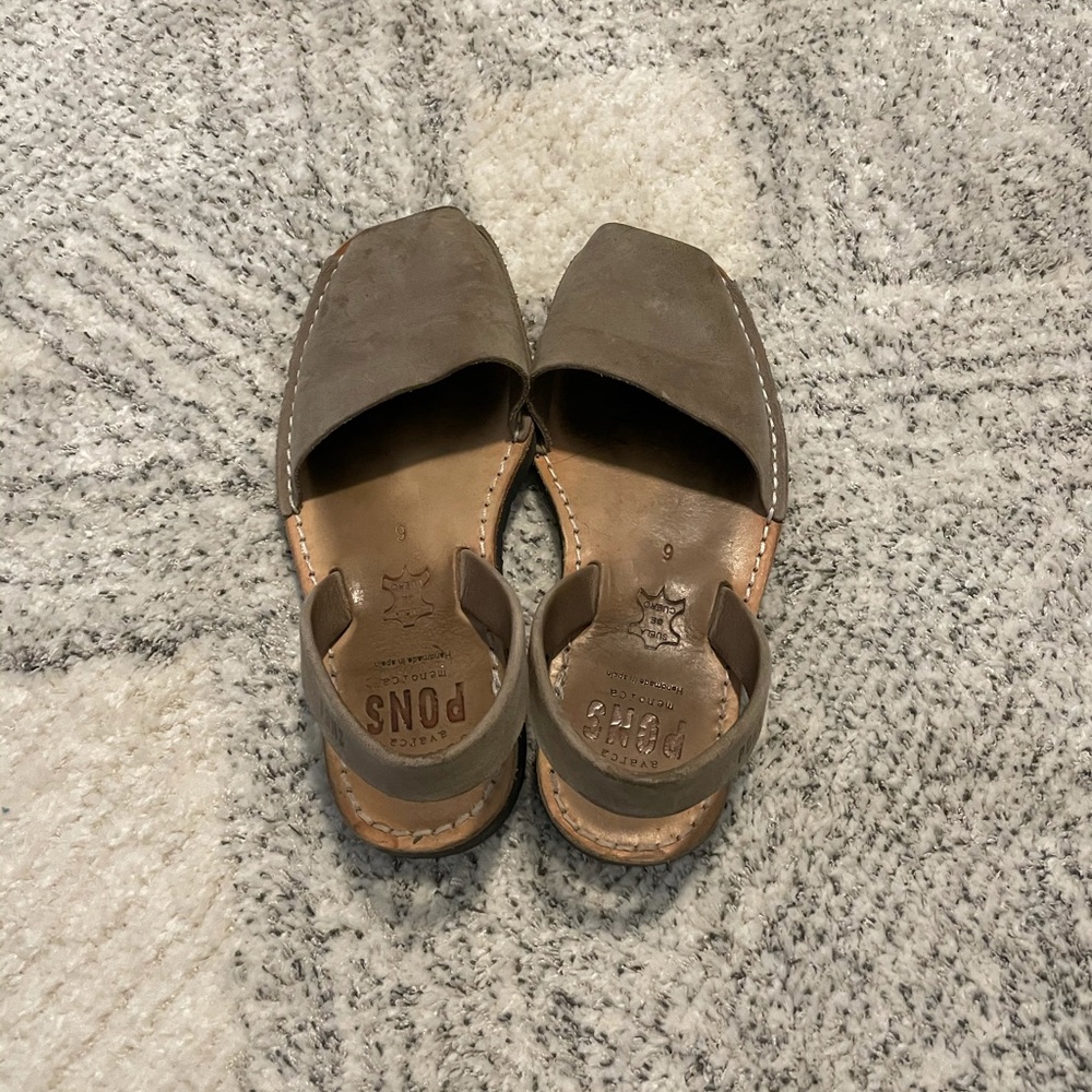 Pons size 6 or 36 color taupe